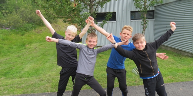 Líf og fjör á fyrsta degi 9. flokks